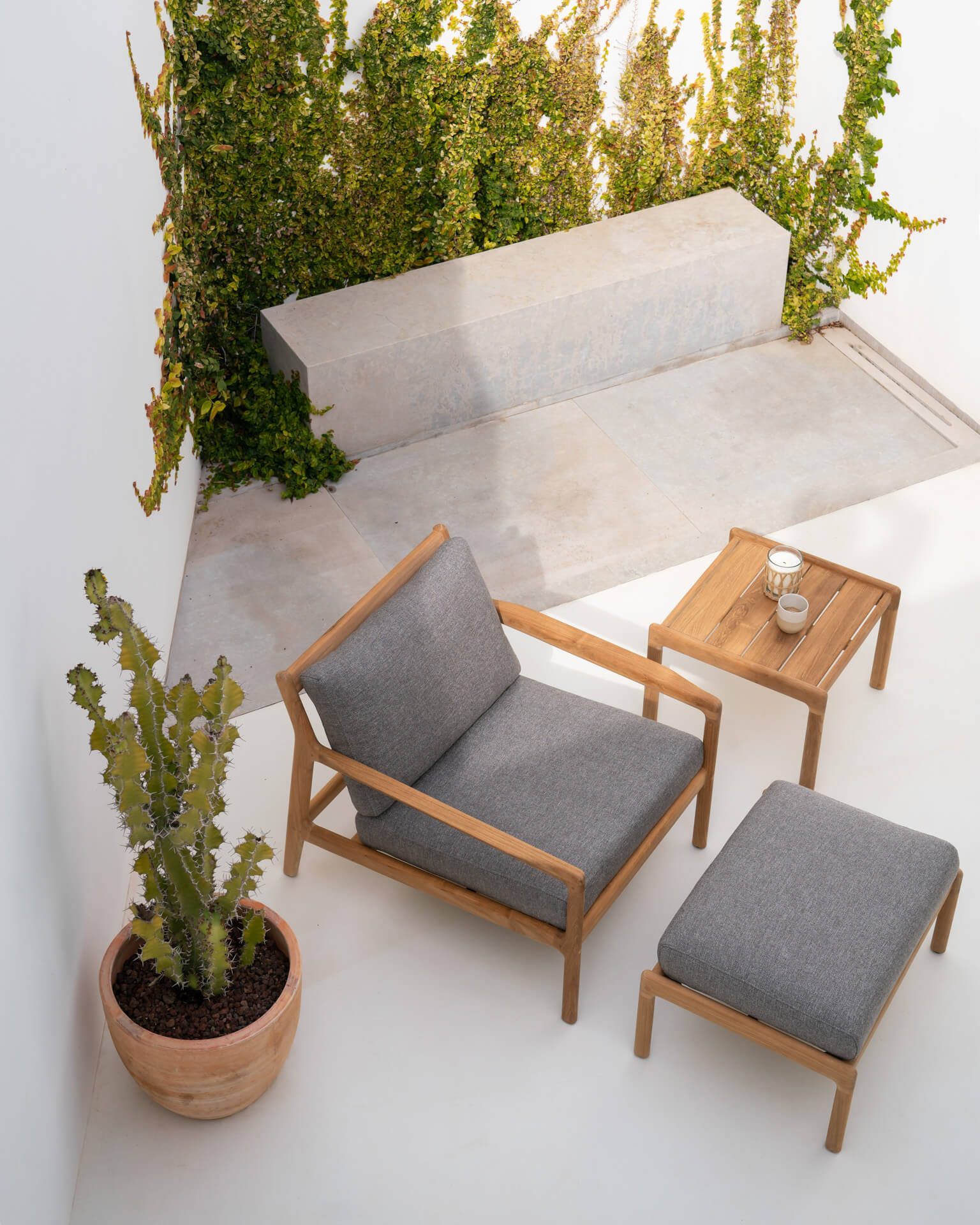 Jack outdoor footstool - Image 4