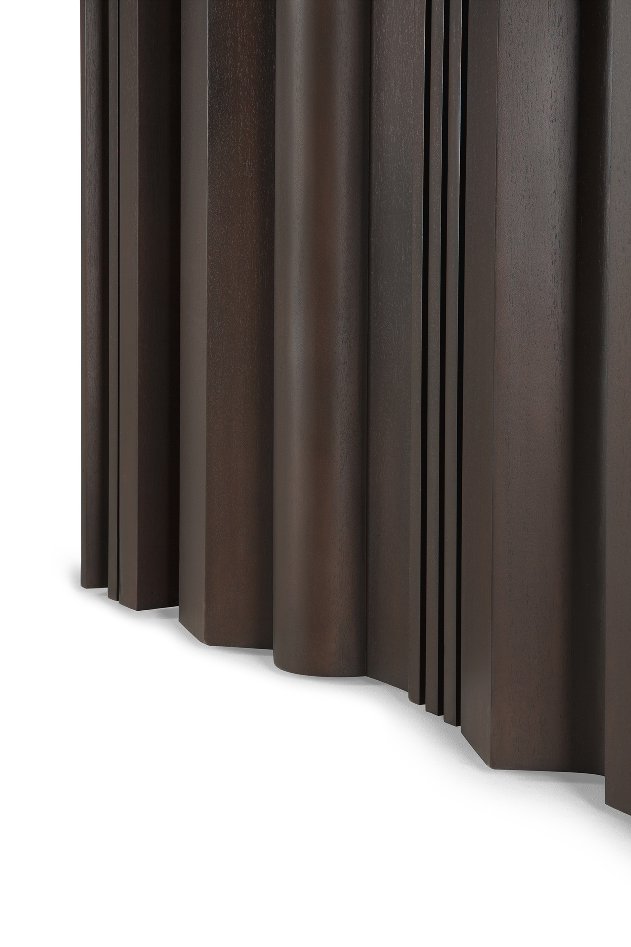 Sequence dining table - Image 4
